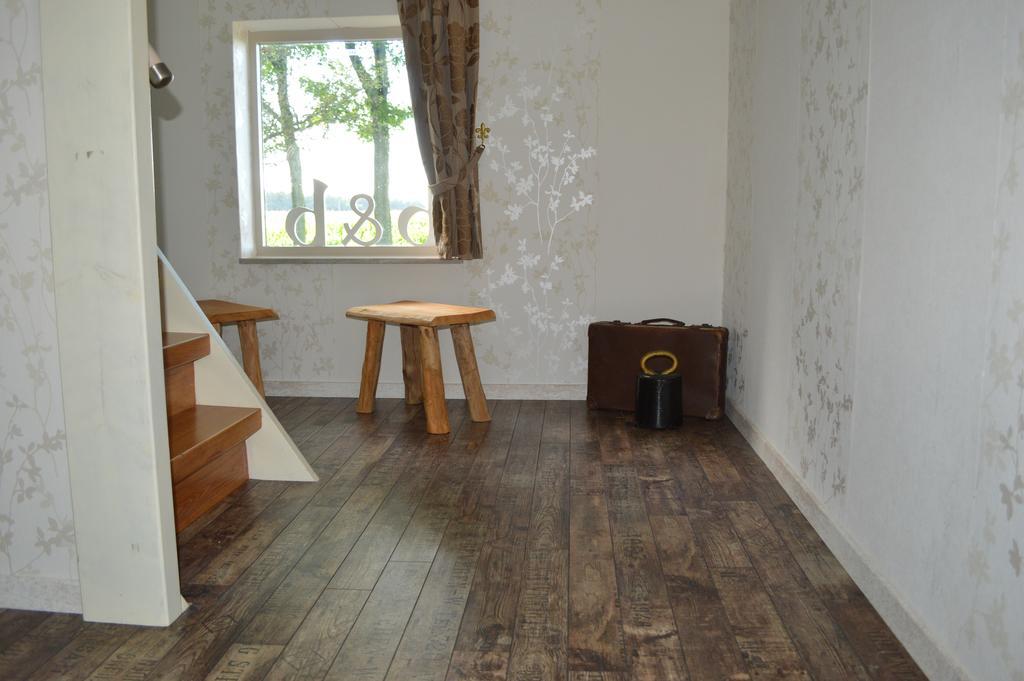 Huize Ouwervelden Bed & Breakfast Wouwsche Plantage Стая снимка